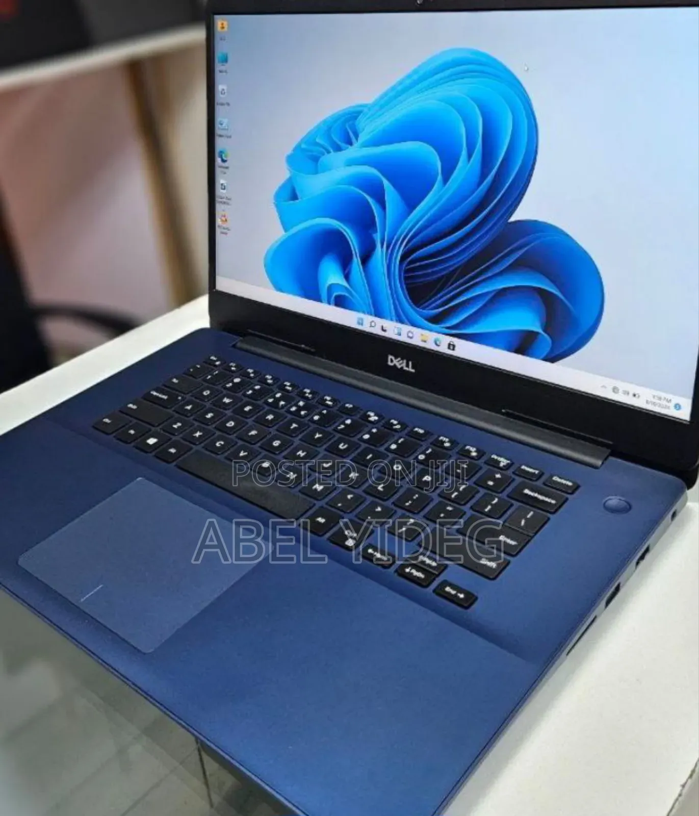 New Laptop Dell Inspiron 15 8GB Intel Core I5 SSD 256GB