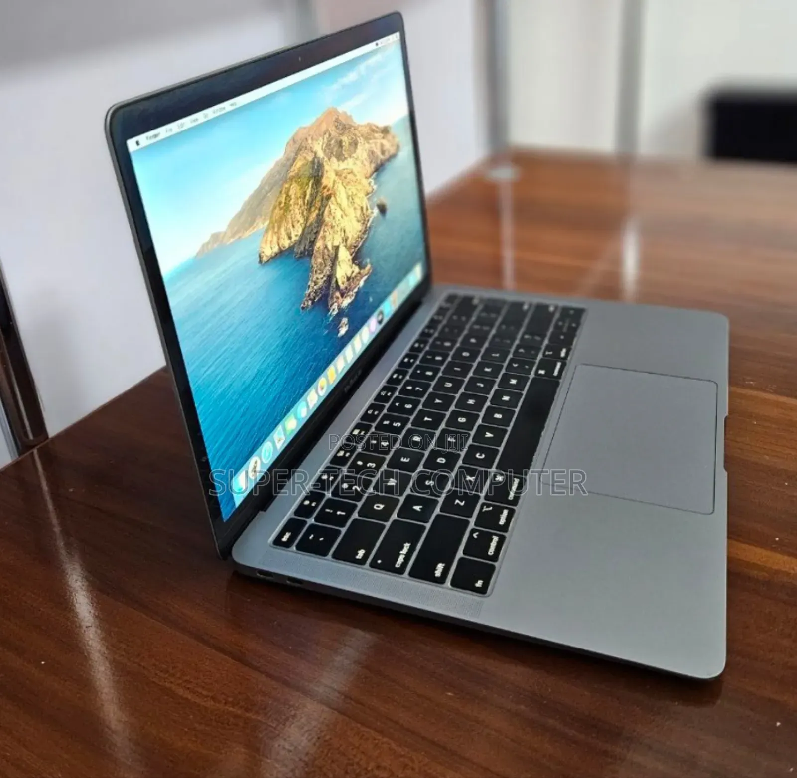 New Laptop Apple MacBook Air 2019 8GB Intel Core I5 SSD 128GB