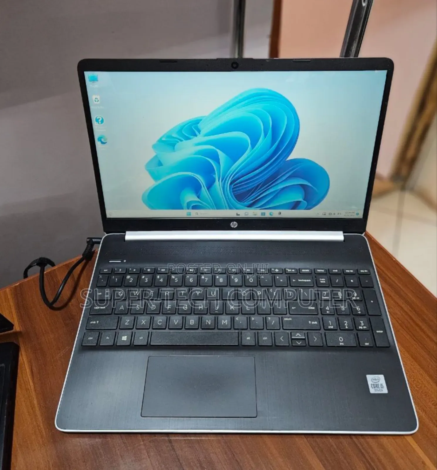 New Laptop HP Stream Notebook 8GB Intel Core I5 HDD 1T