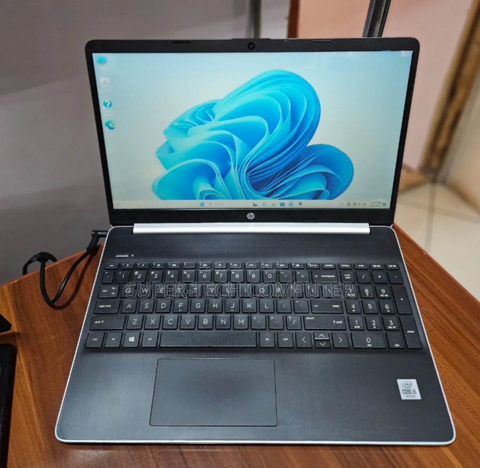 New Laptop HP Stream Notebook 8GB Intel Core I5 HDD 1T