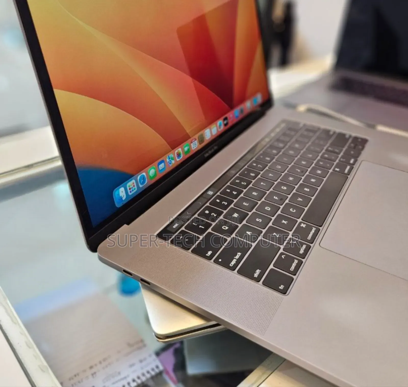 New Laptop Apple MacBook Pro 2019 16GB Intel Core I9 SSD 1T