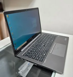 New Laptop HP ZBook Firefly 14 G7 8GB Intel Core I7 SSD 512GB