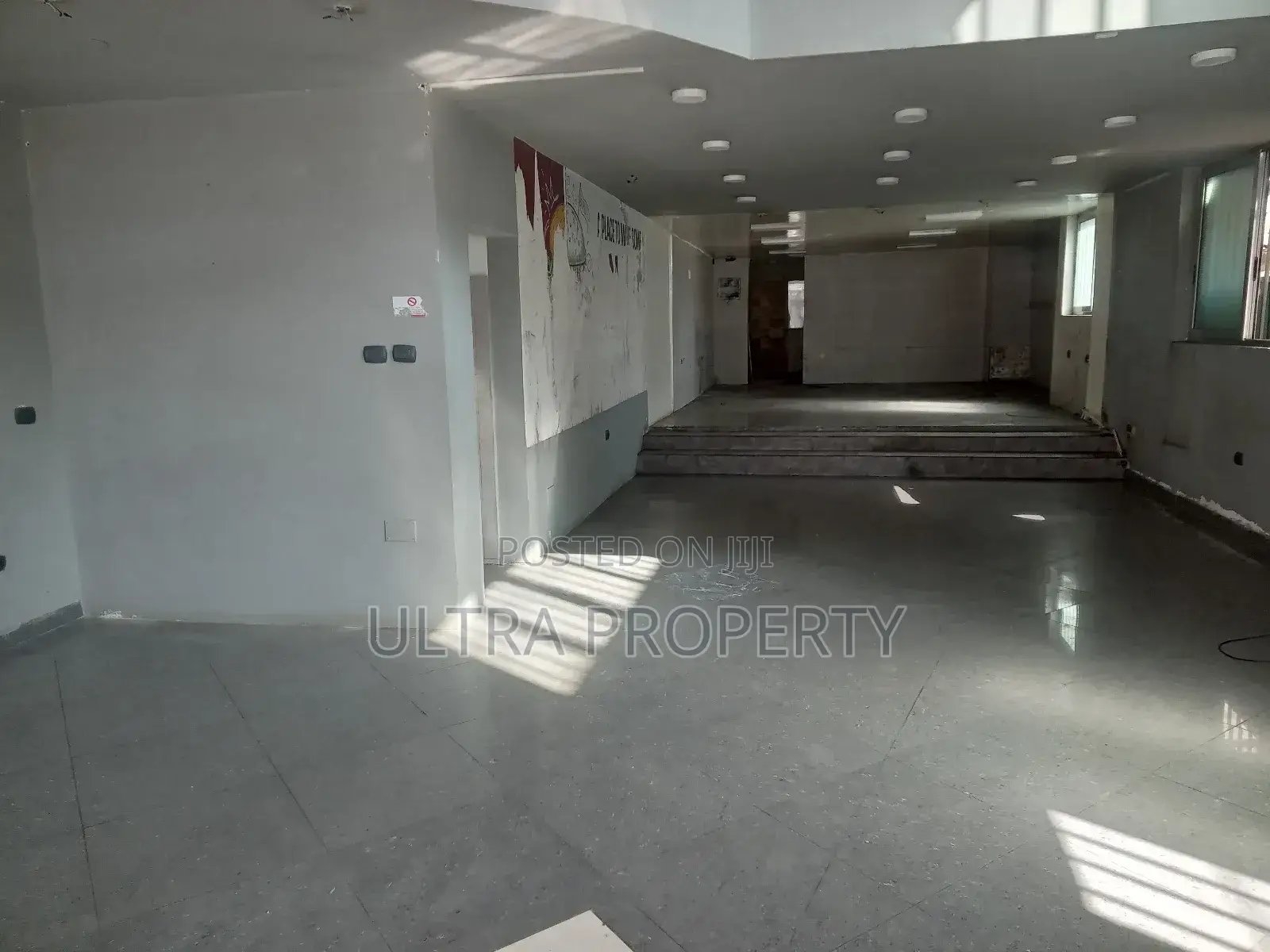 Cafe Restaurant Space