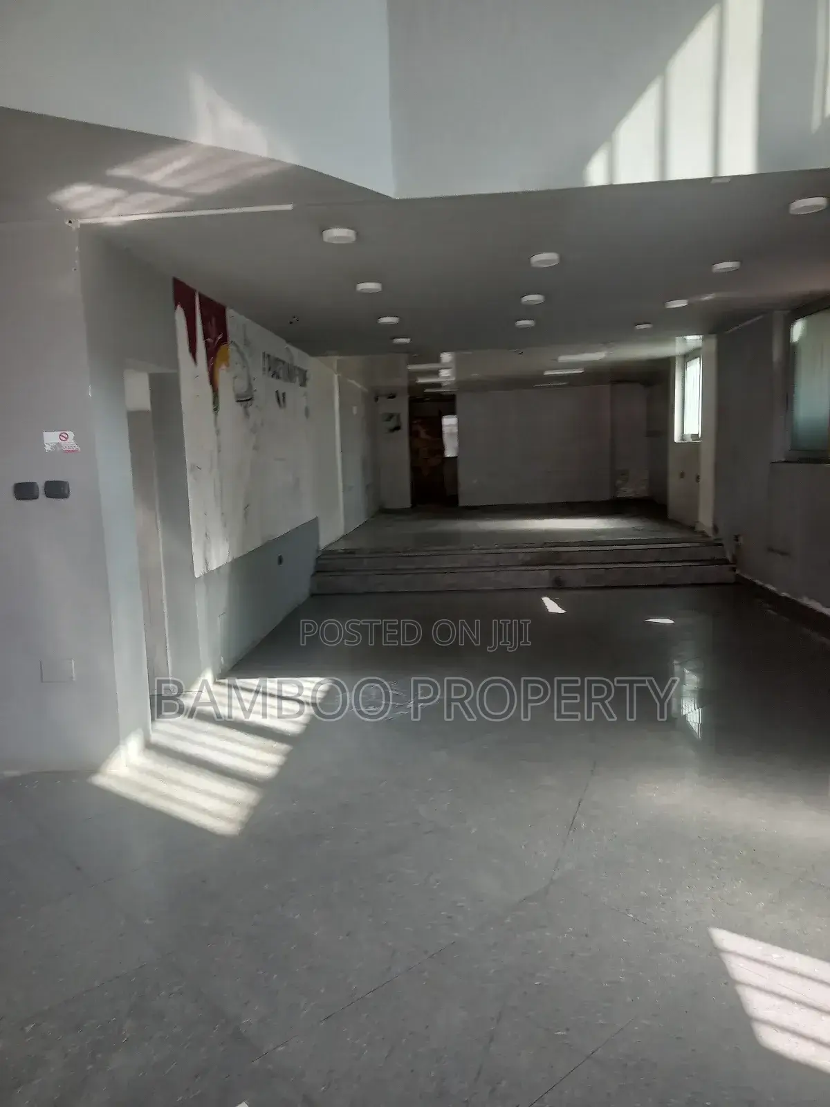 Cafe Restaurant Space