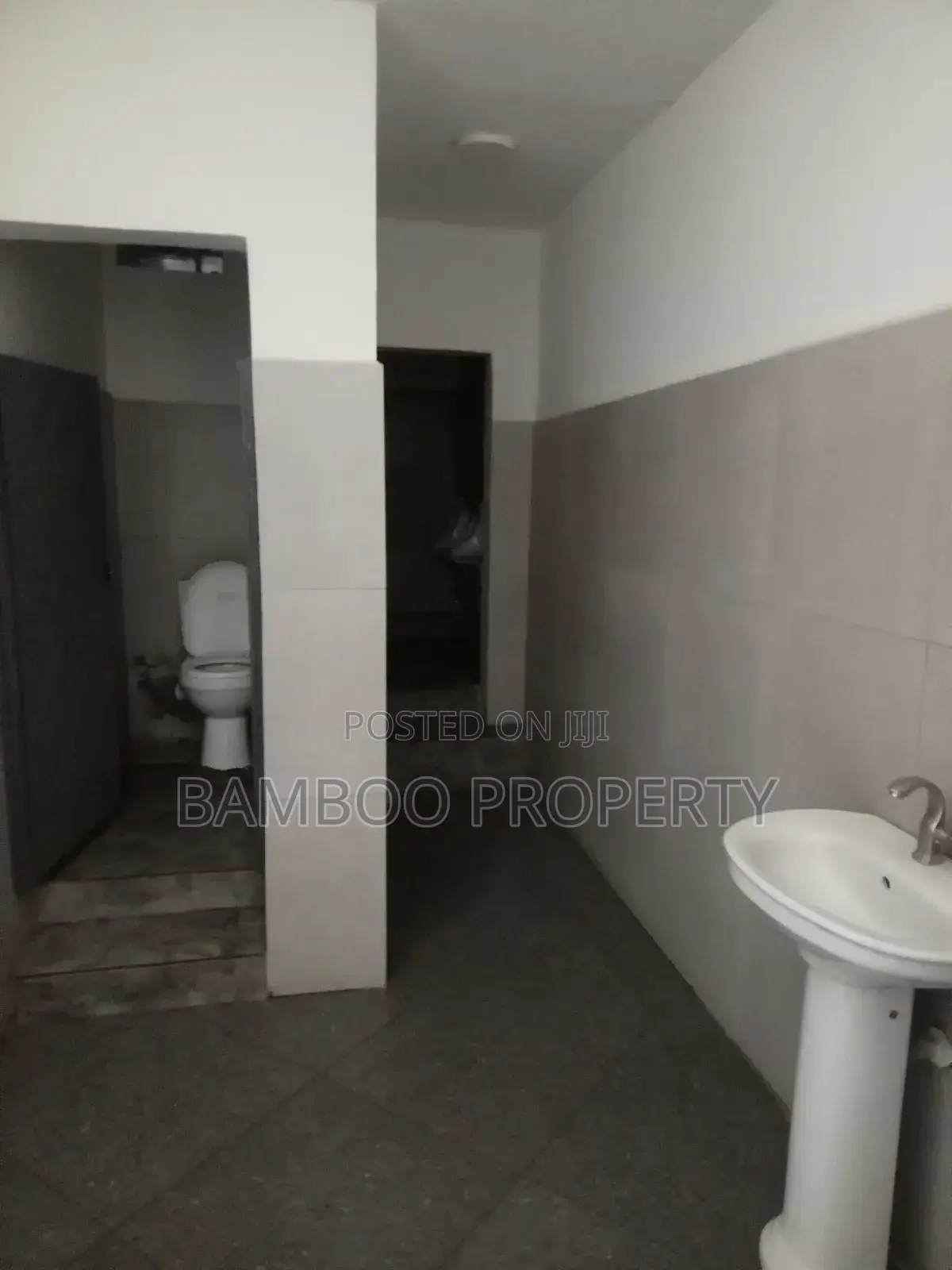 Cafe Restaurant Space