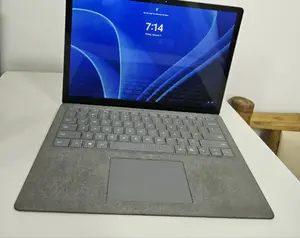 New Laptop Microsoft Surface Laptop 2 8GB Intel Core i5 SSD 256GB
