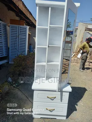 የሴቶች መዋቢያ/Dressing /