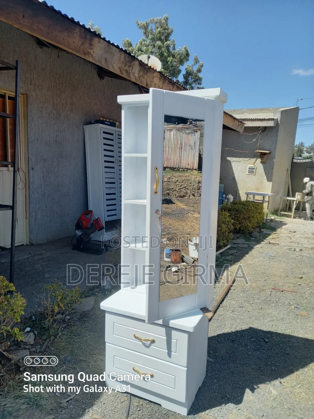 የሴቶች መዋቢያ/Dressing /