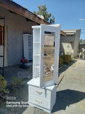 የሴቶች መዋቢያ/Dressing /