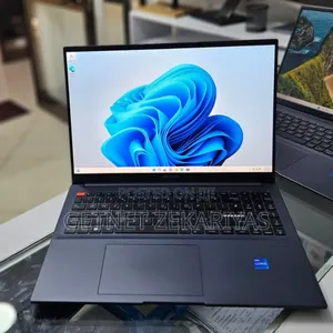 Photo - New Laptop Asus Vivobook 16 16GB Intel Core I7 SSD 512GB