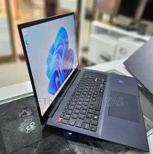 New Laptop Asus Vivobook 16 16GB Intel Core I7 SSD 512GB