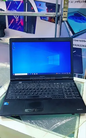 New Laptop Toshiba Satellite C850 4GB Intel Core I5 HDD 700GB