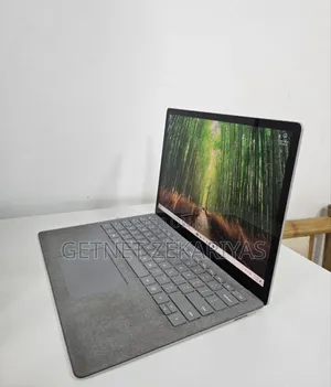 New Laptop Microsoft Surface Laptop 2 8GB Intel Core I5 SSD 256GB