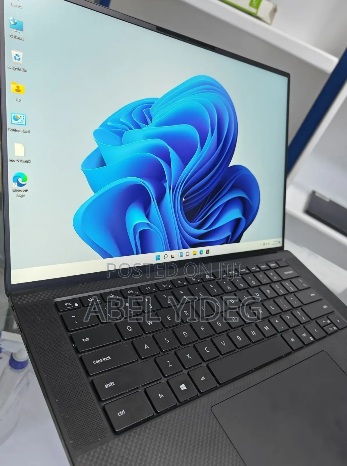 New Laptop Dell Inspiron 15 5565 20GB Intel Core I7 SSD 1T