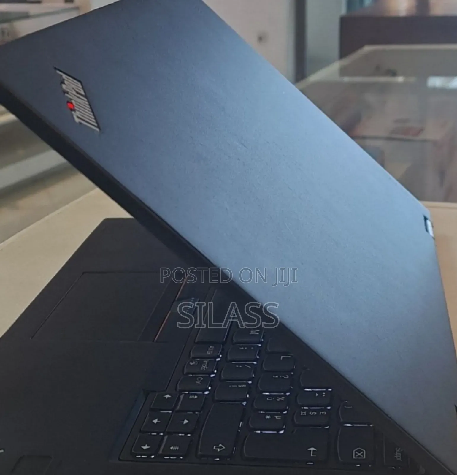 New Laptop Lenovo ThinkPad Yoga 370 8GB Intel Core I5 SSD 512GB