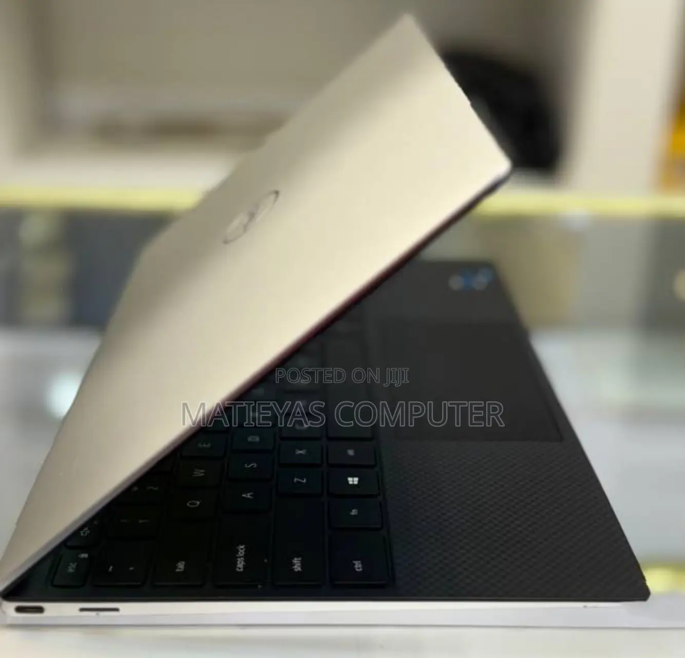 New Laptop Dell XPS 13 16GB Intel Core I7 SSD 512GB