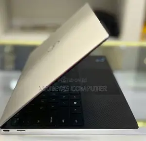 New Laptop Dell XPS 13 16GB Intel Core I7 SSD 512GB