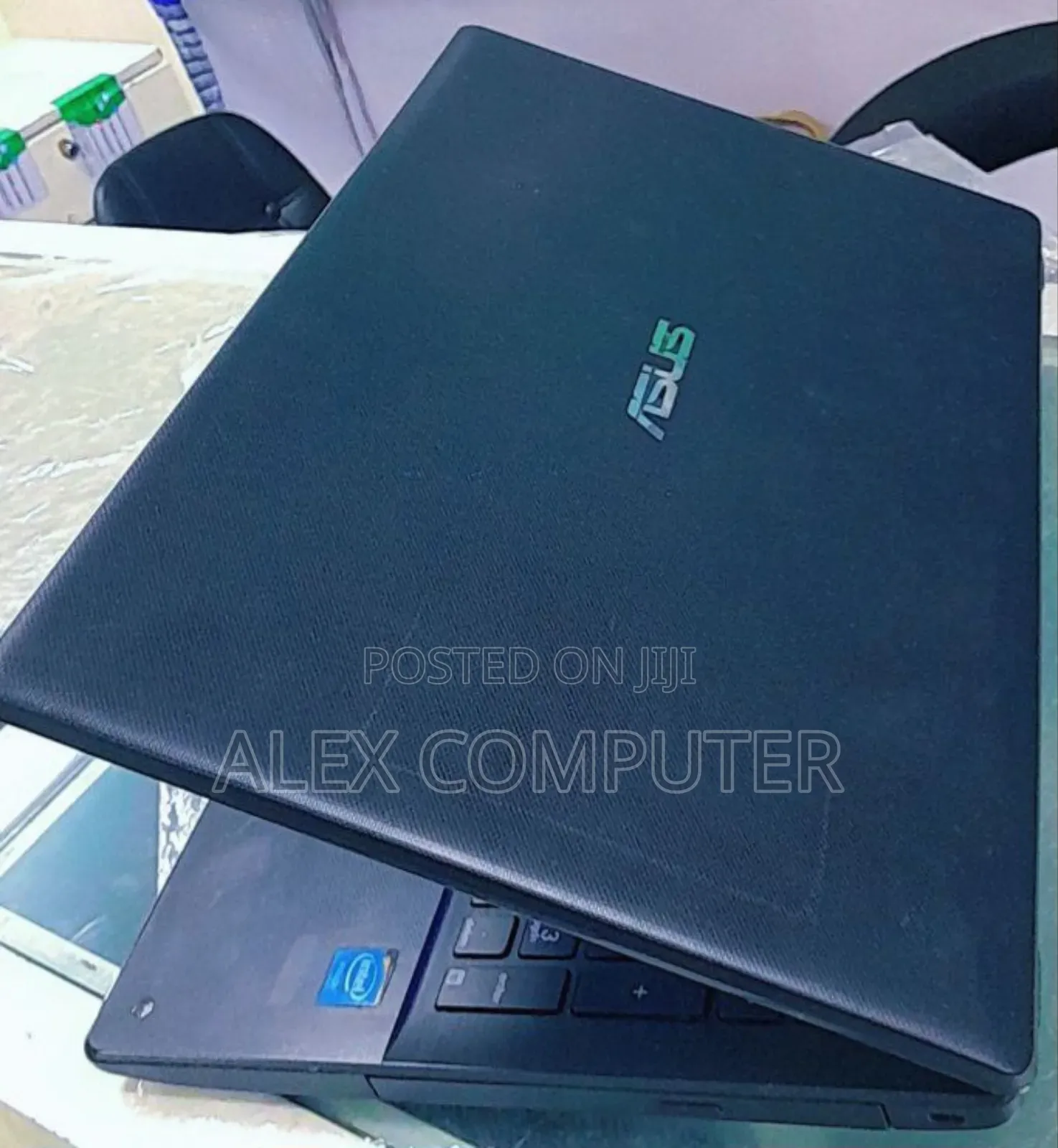 New Laptop Asus A42DE 4GB Intel Celeron SSD 500GB