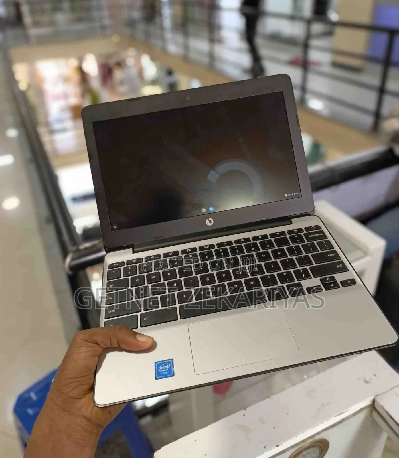 New Laptop HP Chromebook 13 4GB Intel Celeron SSD 32GB