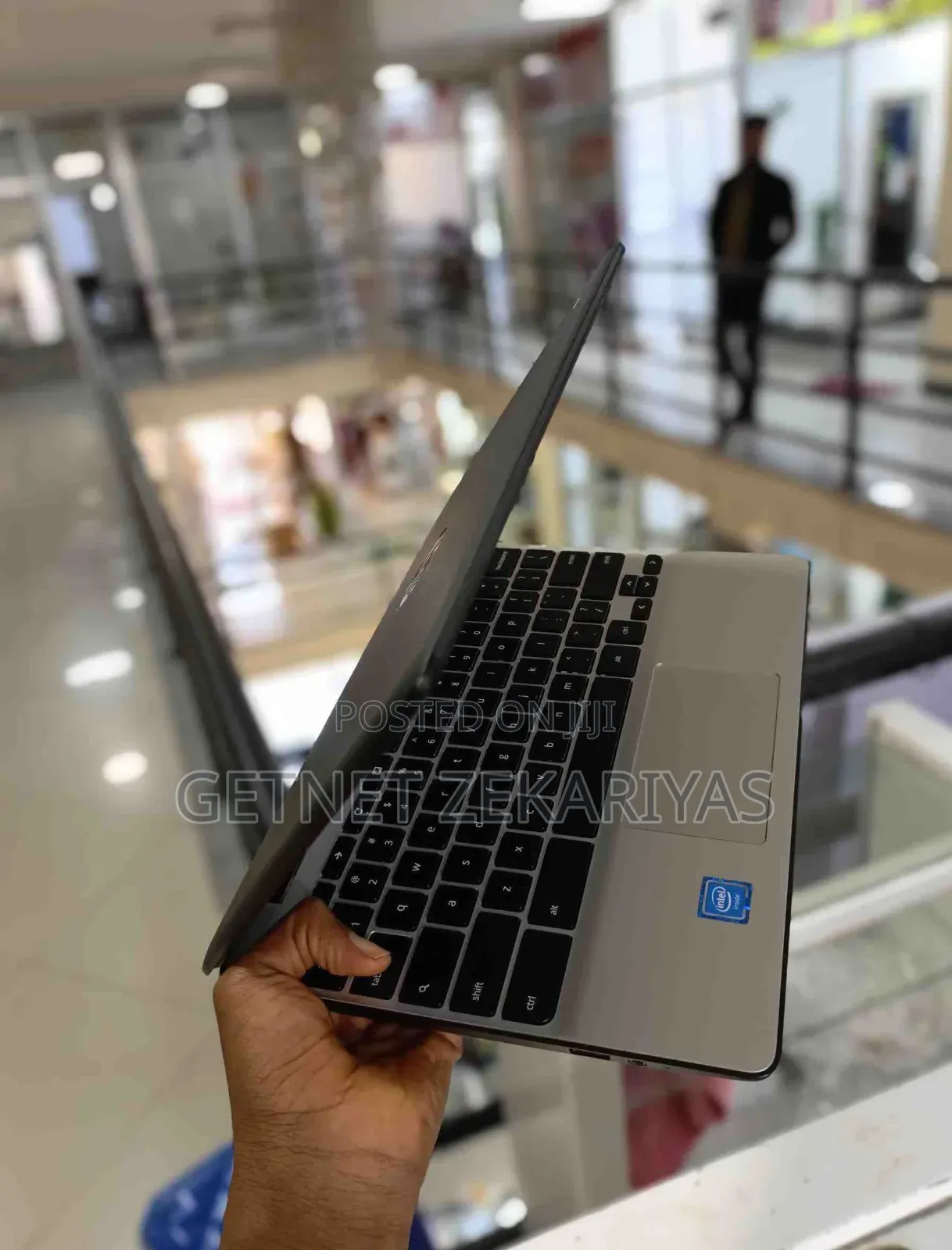 New Laptop HP Chromebook 13 4GB Intel Celeron SSD 32GB