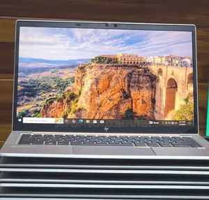New Laptop HP EliteBook 830 G8 16GB Intel Core i7 SSD 512GB
