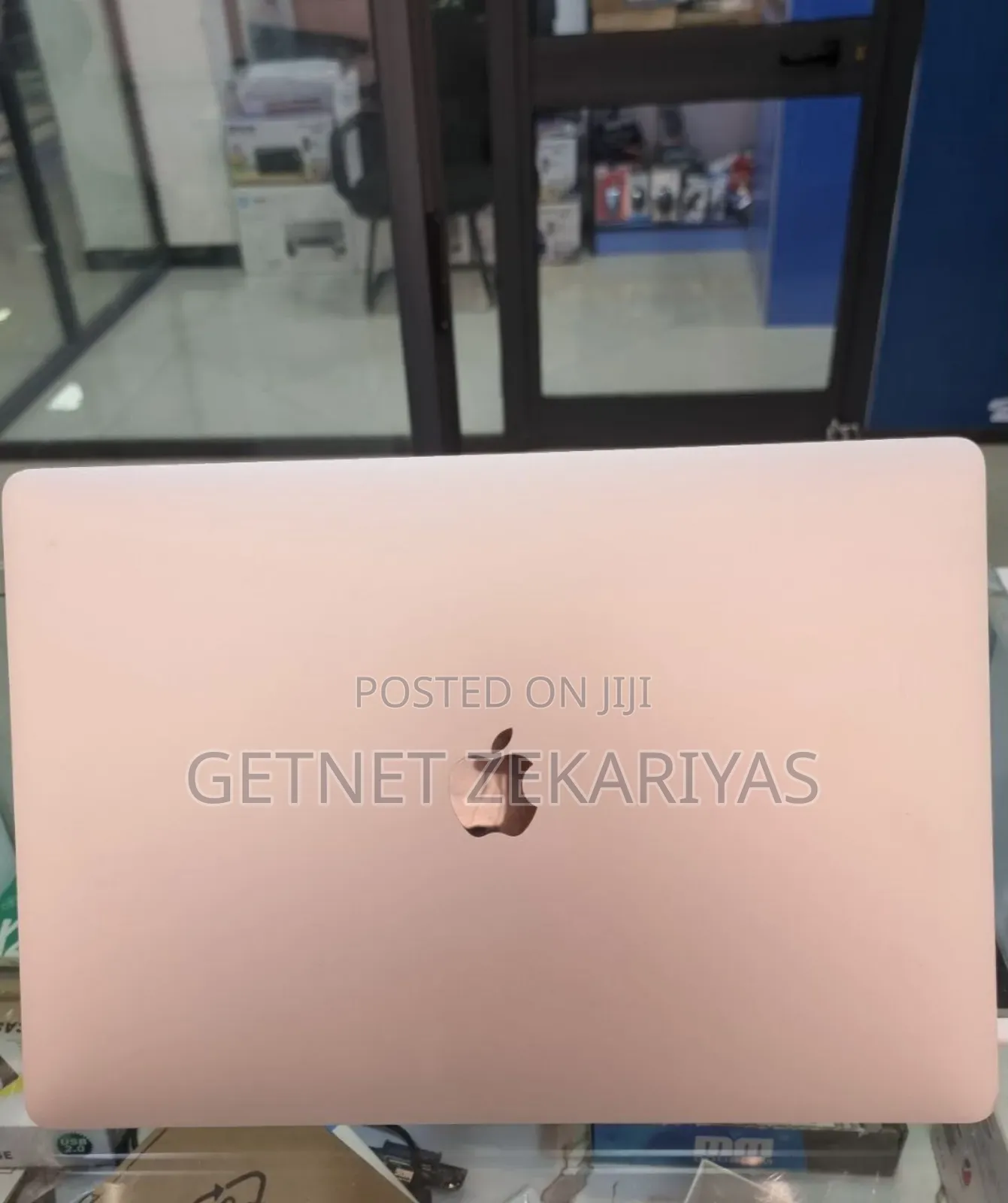 New Laptop Apple MacBook Pro 2019 16GB Intel Core I9 SSD 512GB