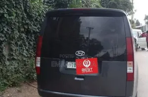 Hyundai Staria 2023 Black