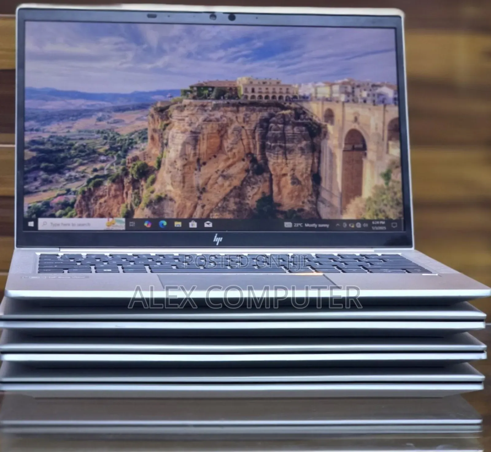 New Laptop HP EliteBook 830 G8 16GB Intel Core I7 SSD 512GB