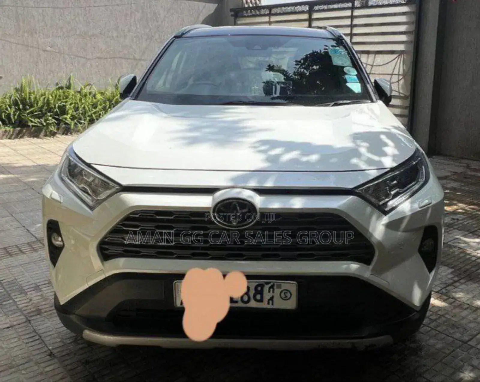 Toyota RAV4 2021 White