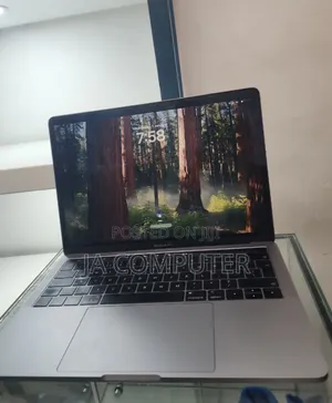 Photo - New Laptop Apple MacBook Pro 2018 16GB Intel Core I5 SSD 512GB