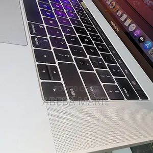 New Laptop Apple MacBook Pro 2019 16GB Intel Core I9 SSD 512GB