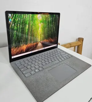 New Laptop Microsoft Surface Laptop 2 8GB Intel Core I5 SSD 256GB