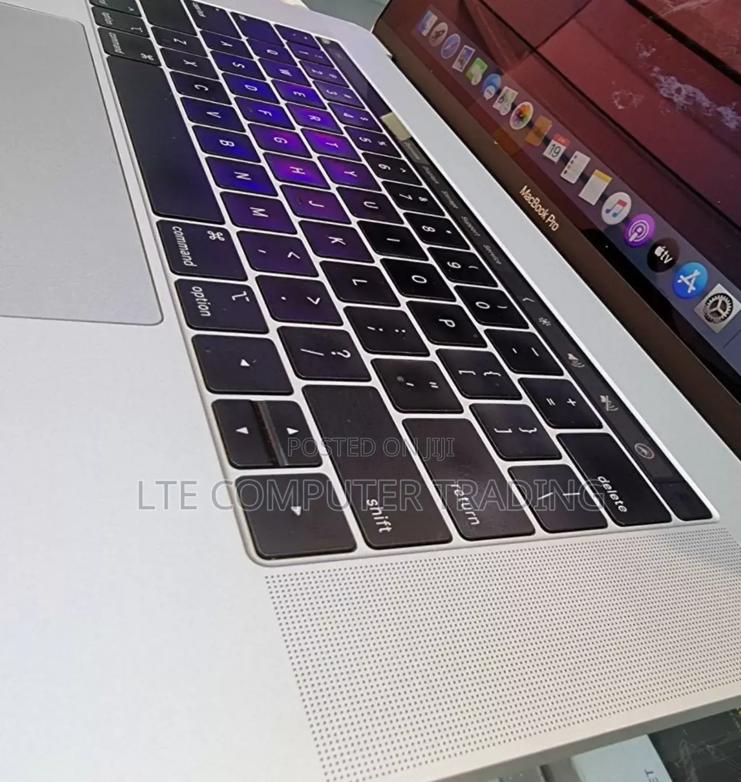 New Laptop Apple MacBook Pro 2019 16GB Intel Core I9 SSD 512GB