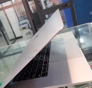 New Laptop Apple MacBook Pro 2019 16GB Intel Core I9 SSD 512GB