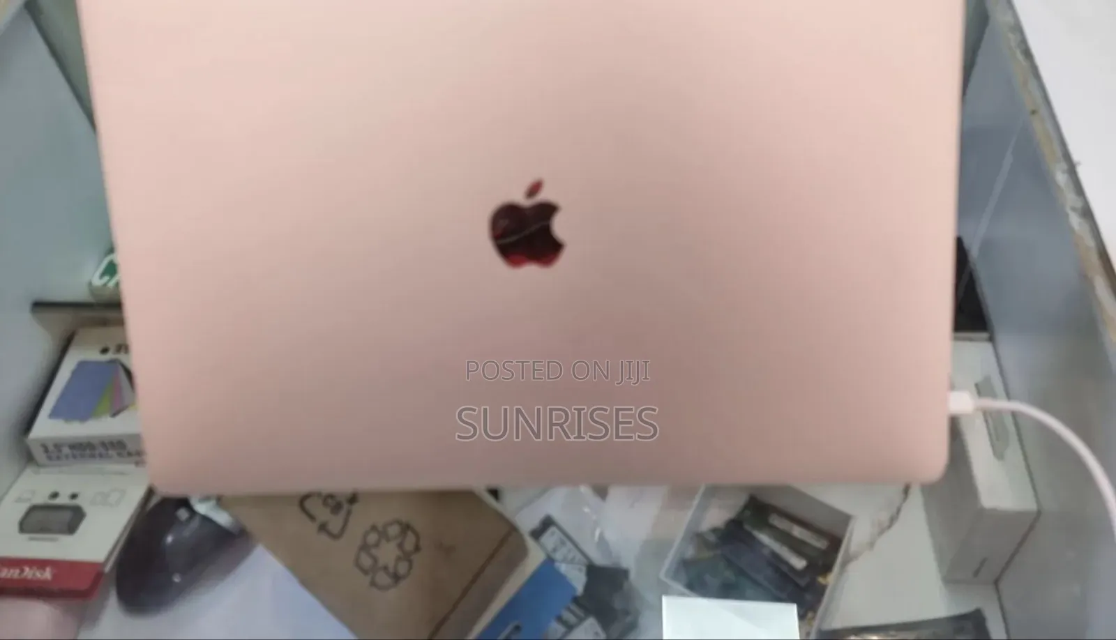 New Laptop Apple MacBook Pro 2019 16GB Intel Core I9 SSD 512GB