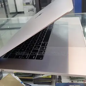 New Laptop Apple MacBook Pro 2019 16GB Intel Core i9 SSD 512GB