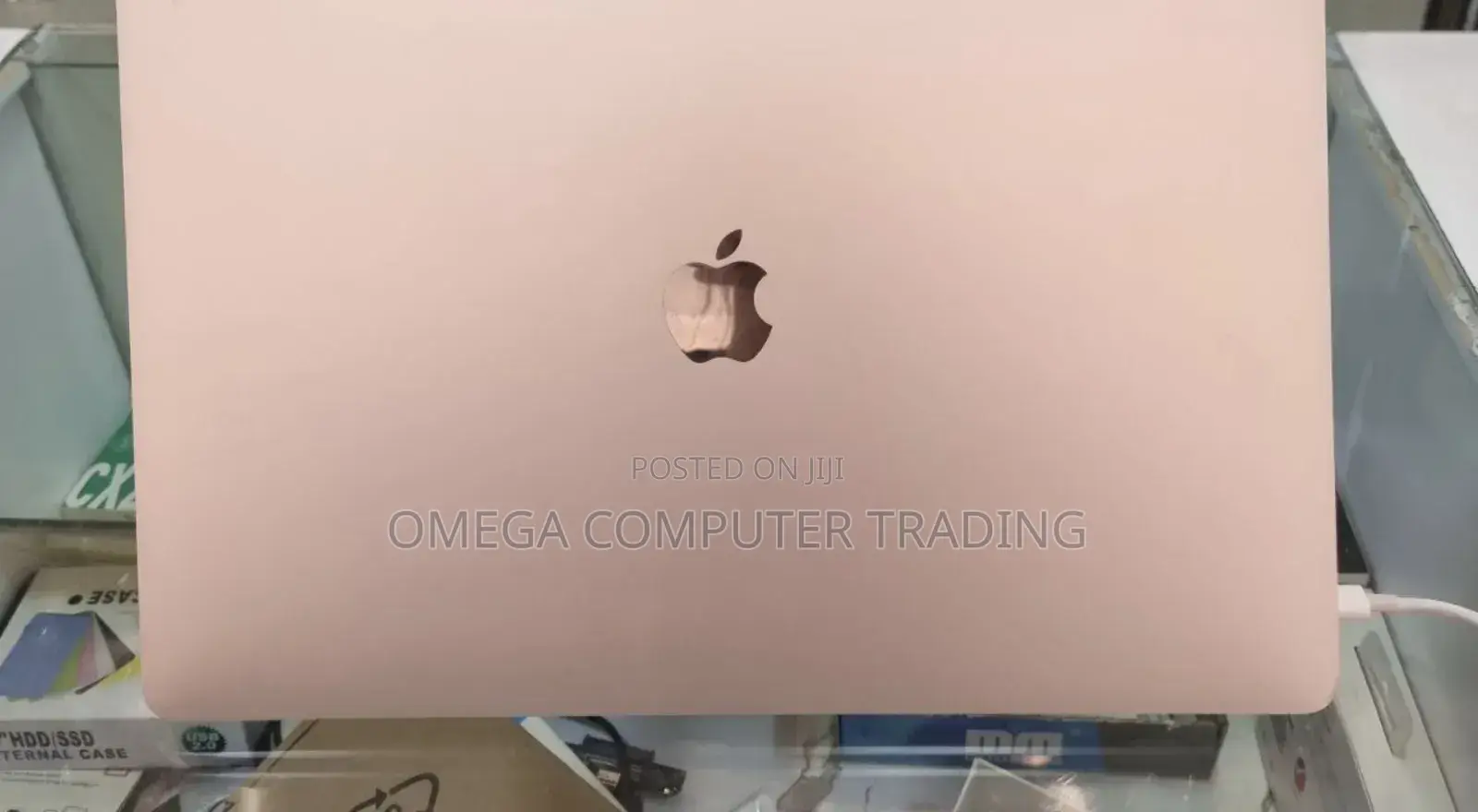 New Laptop Apple MacBook Pro 2019 16GB Intel Core i9 SSD 512GB