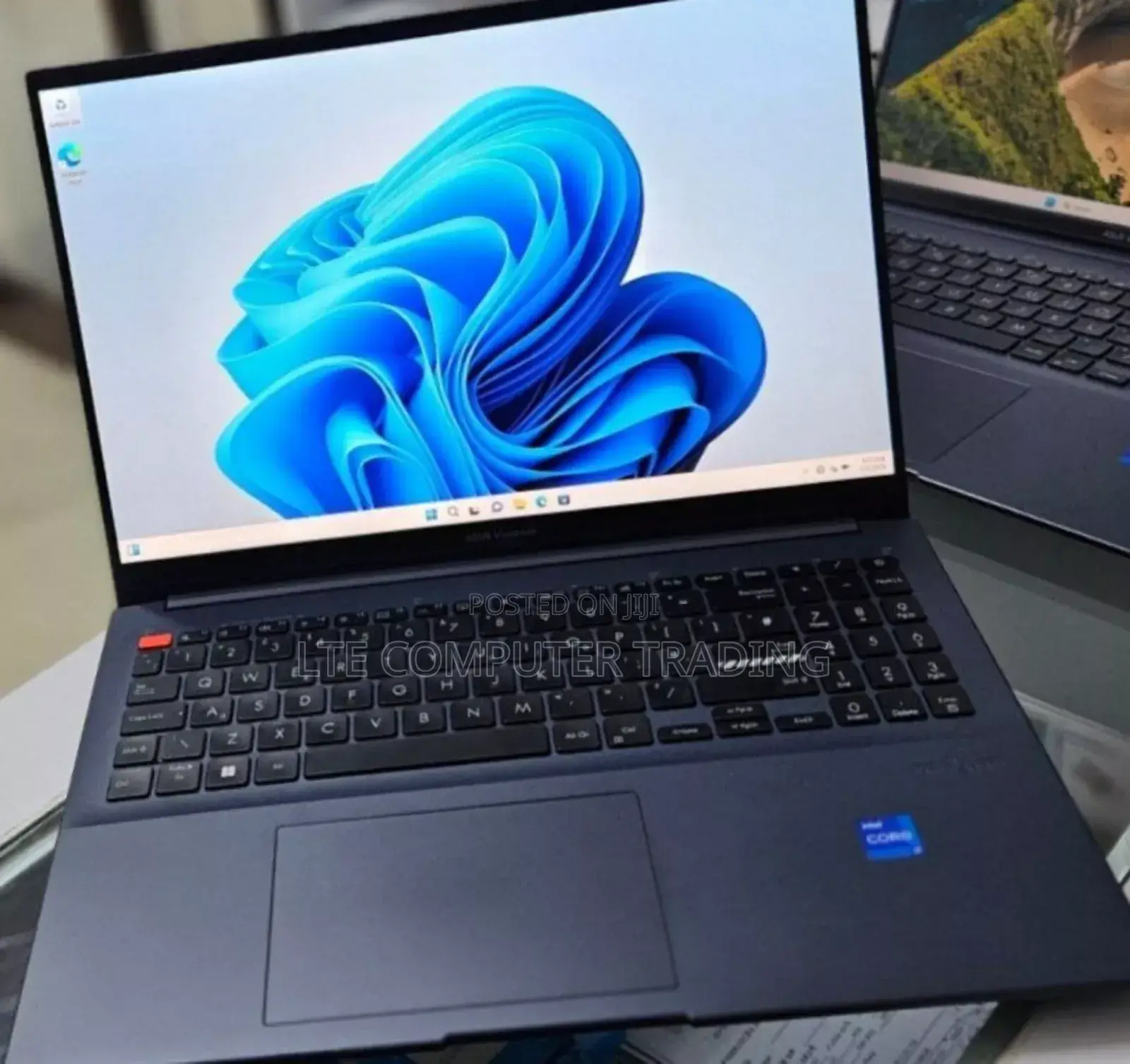 New Laptop Asus Vivobook 16 16GB Intel Core I7 SSD 512GB