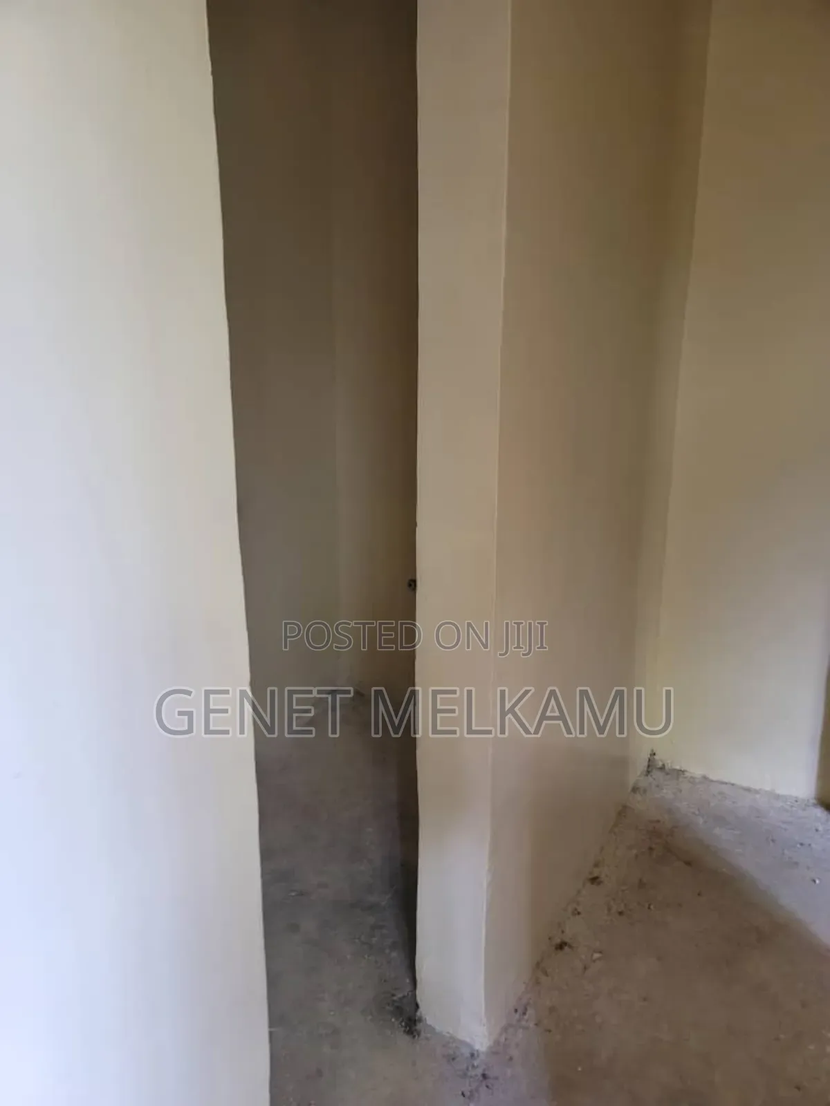 2bdrm House in South West Shewa for sale