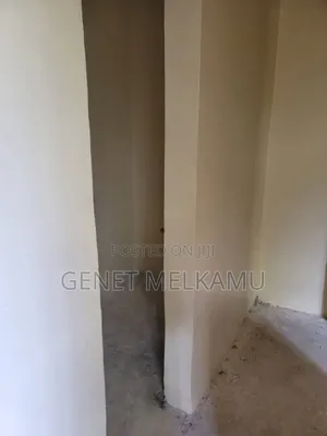 2bdrm House in South West Shewa for sale