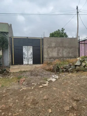 2bdrm House in South West Shewa for sale