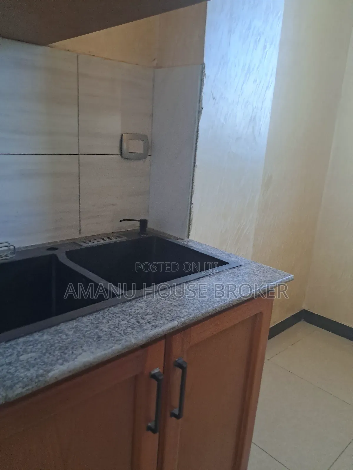 20bdrm Apartment in Addis Abeba, Bole for rent