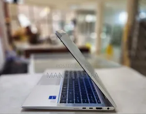 New Laptop HP EliteBook 840 G8 16GB Intel Core I7 SSD 512GB