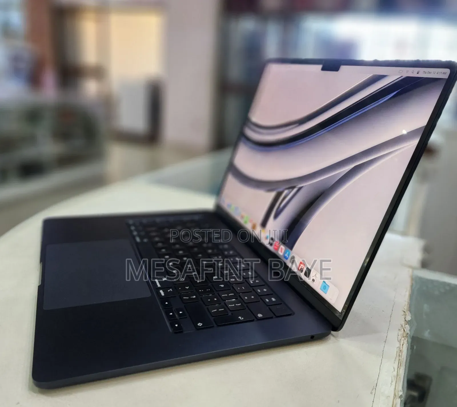 New Laptop Apple MacBook Air 2023 M2 8GB Apple M2 SSD 512GB