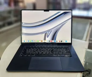 New Laptop Apple MacBook Air 2023 M2 8GB Apple M2 SSD 512GB