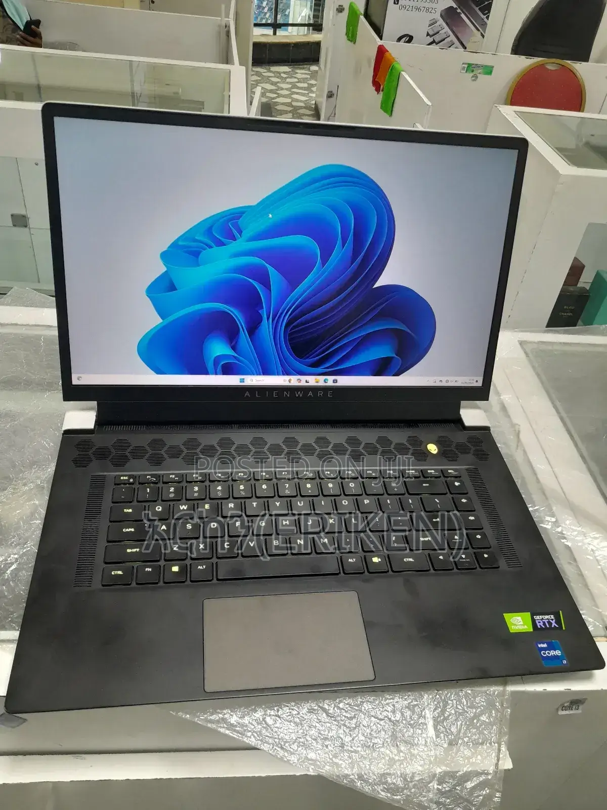 New Laptop Alienware Area-51m 16GB Intel Core I7 SSD 512GB