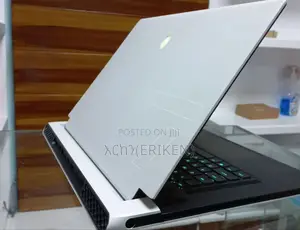 New Laptop Alienware Area-51m 16GB Intel Core I7 SSD 512GB
