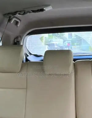 Toyota Rush 2023 Silver