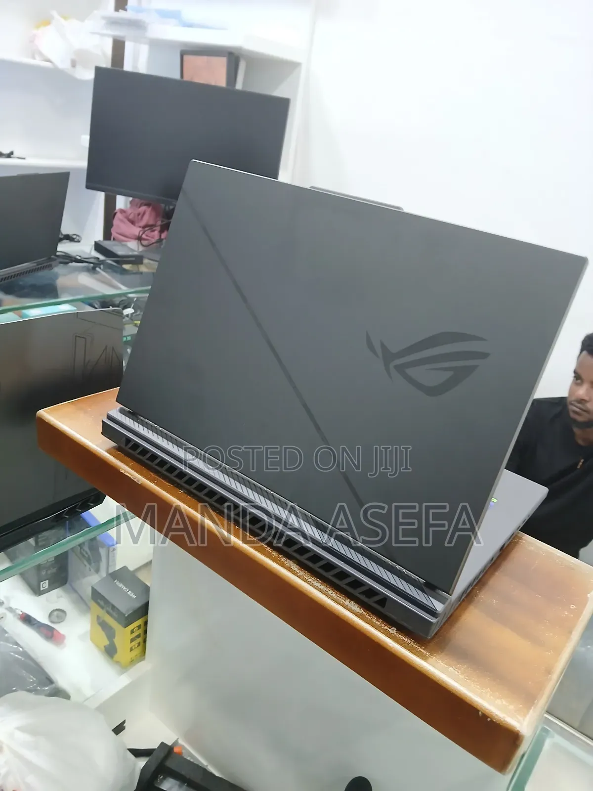 New Laptop Asus ROG Strix G15 32GB Intel Core i9 SSD 1T