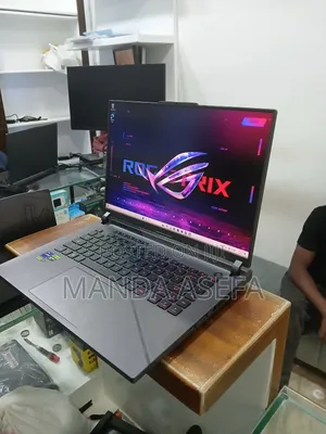 New Laptop Asus ROG Strix G15 32GB Intel Core i9 SSD 1T